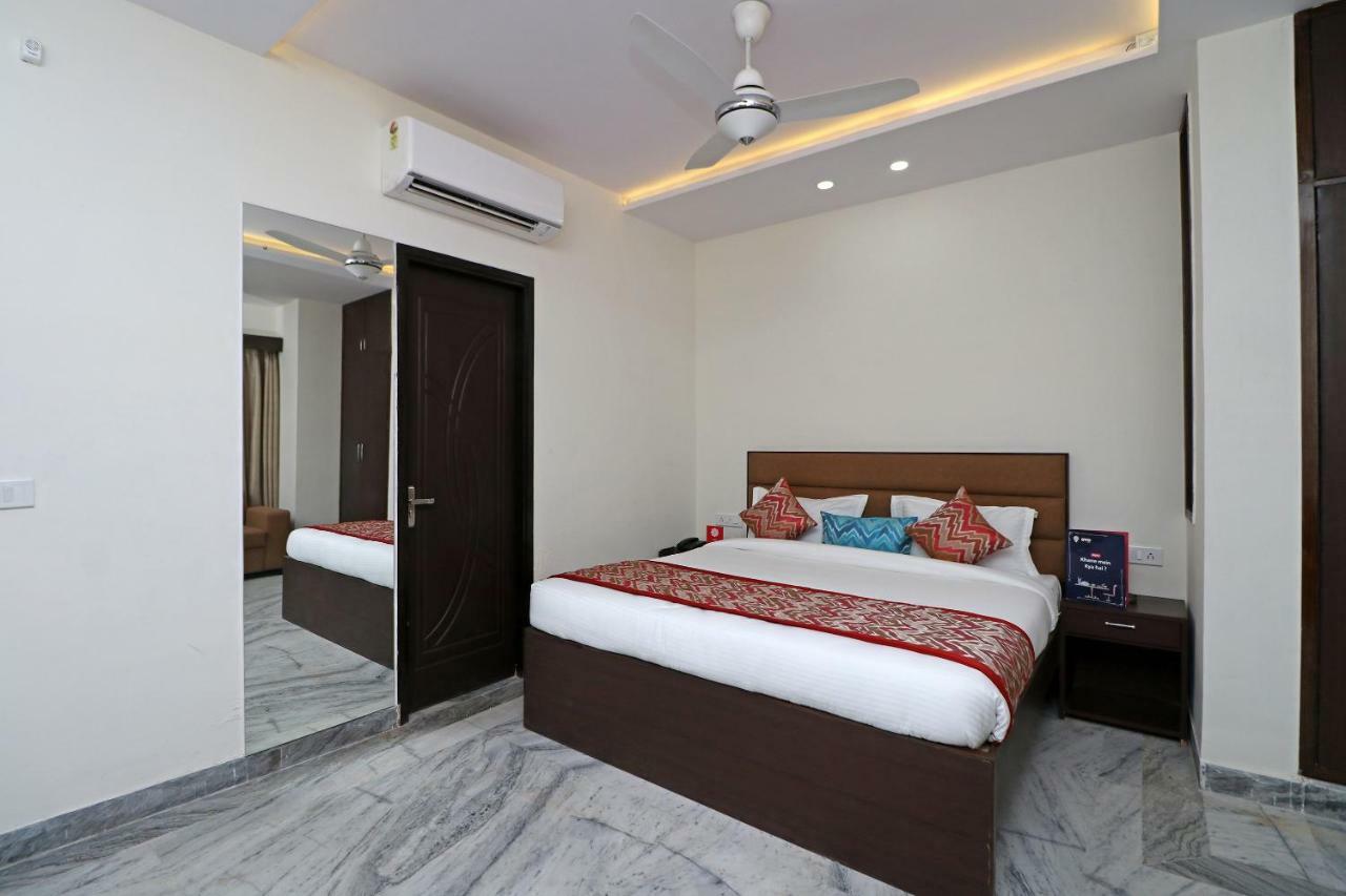 Hotel Sar Kamla Dham Skd Vrindavan Fully Vaccinated Staff Dış mekan fotoğraf