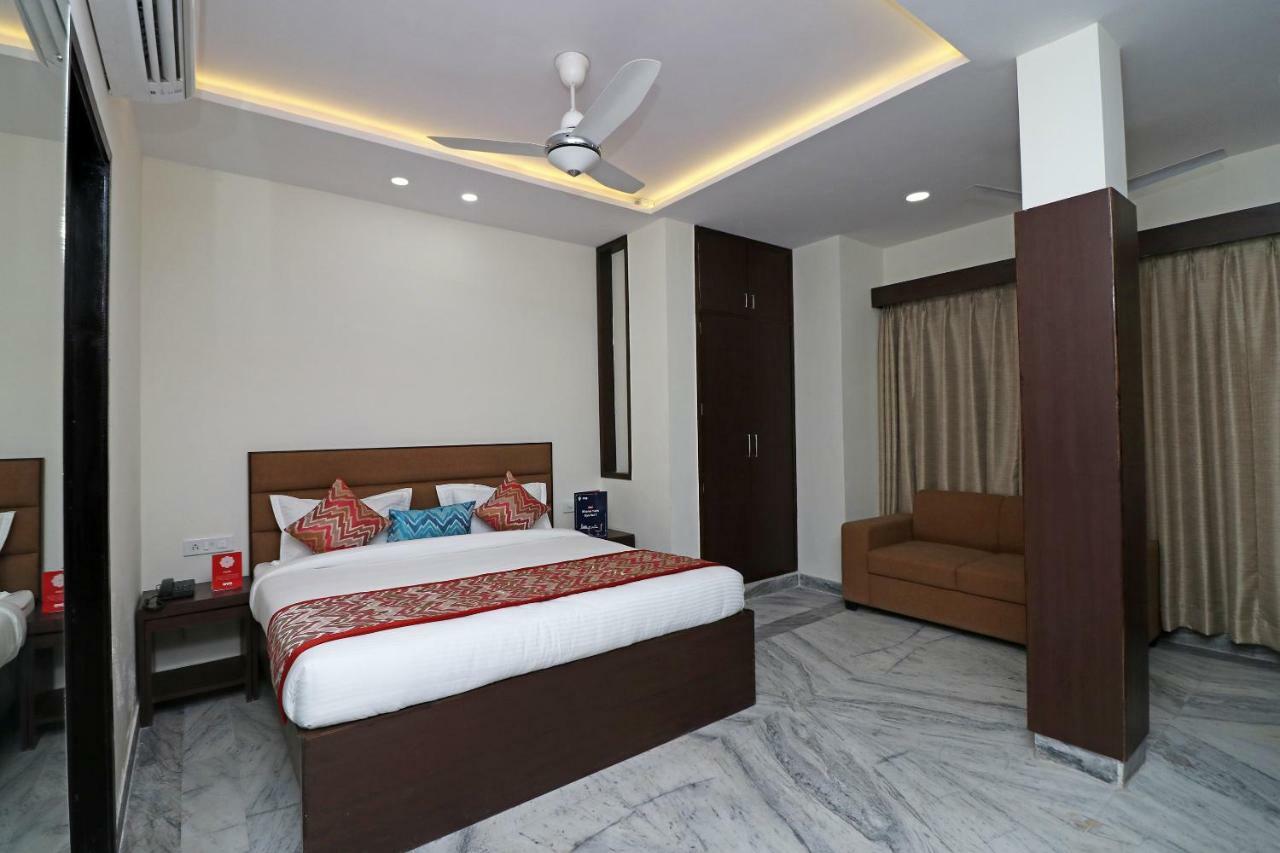 Hotel Sar Kamla Dham Skd Vrindavan Fully Vaccinated Staff Dış mekan fotoğraf